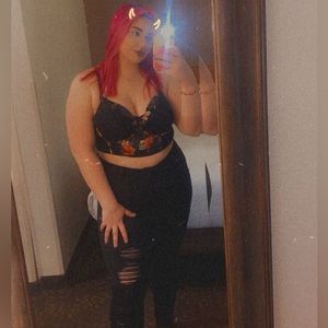 Meet your Posher, Cierra